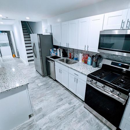 Luxurious 3 Bedroom Apt With A Beautiful Balcony Waszyngton Pokój zdjęcie