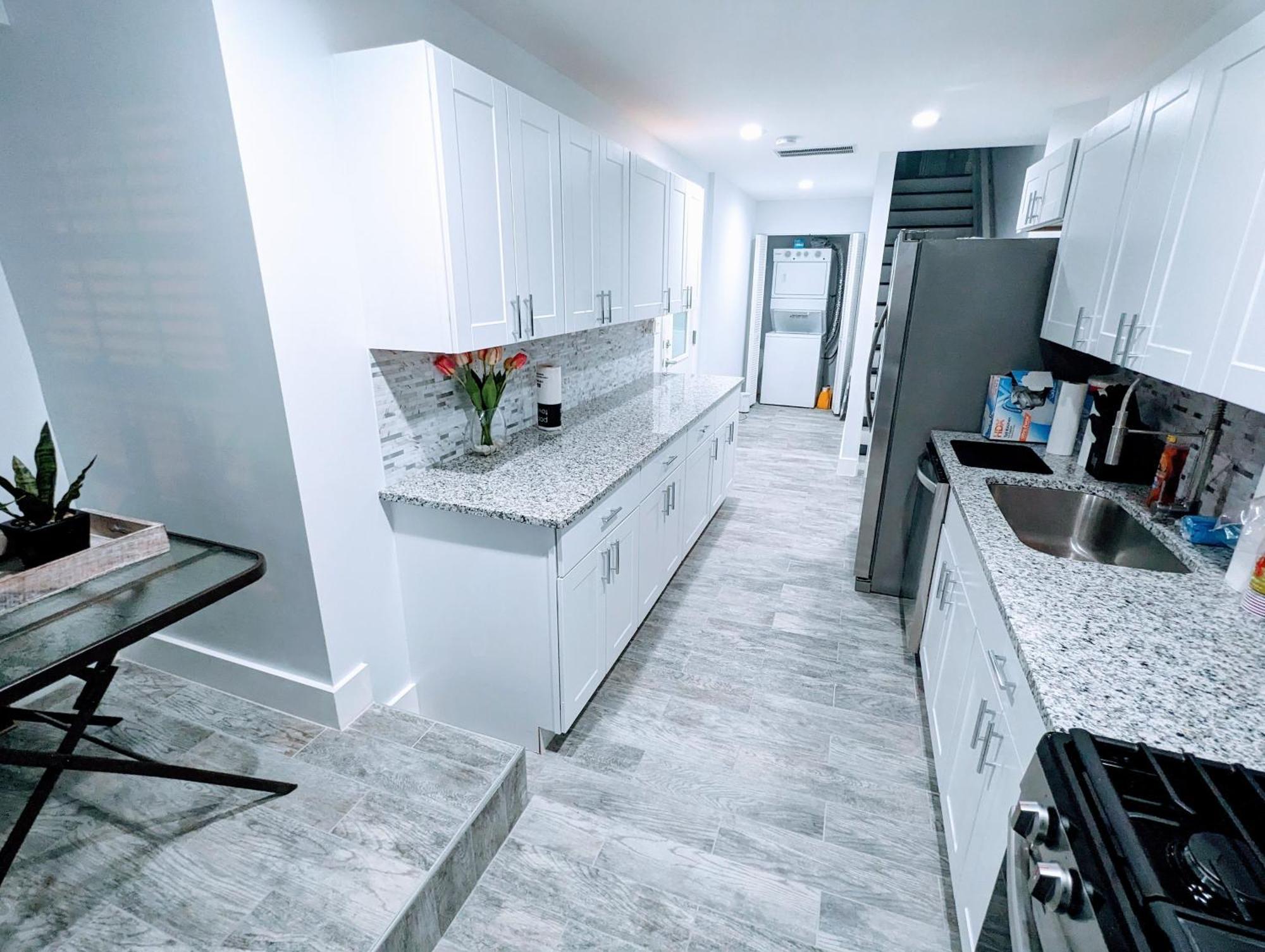 Luxurious 3 Bedroom Apt With A Beautiful Balcony Waszyngton Pokój zdjęcie